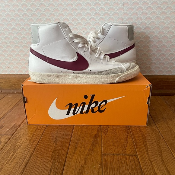 Nike Blazer White and Red - Picture 1 of 8